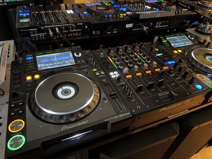 Immagine di Console cdj 2000 nexus + Djm 750mk2